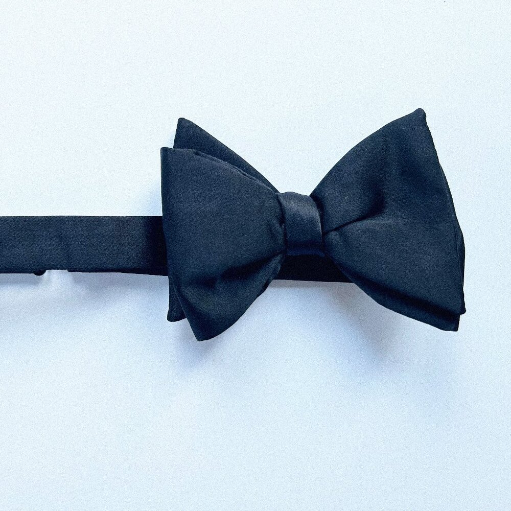 Brooks Brothers bow tie (Vintage)
